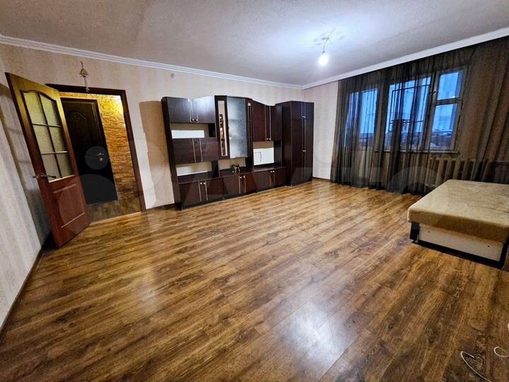 3-к. квартира, 70 м², 6/9 эт.