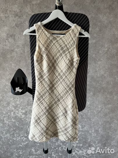 Платье шерстяное