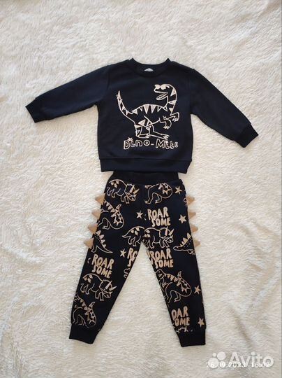 Костюмы на флисе H&M