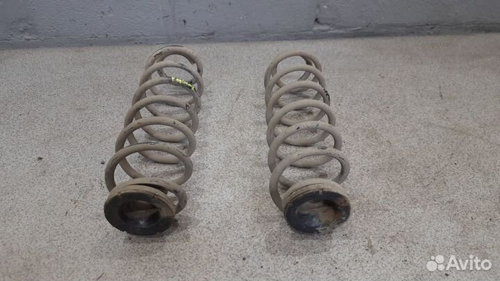 Задняя пружина подвески для Skoda Fabia 1 фабия 1