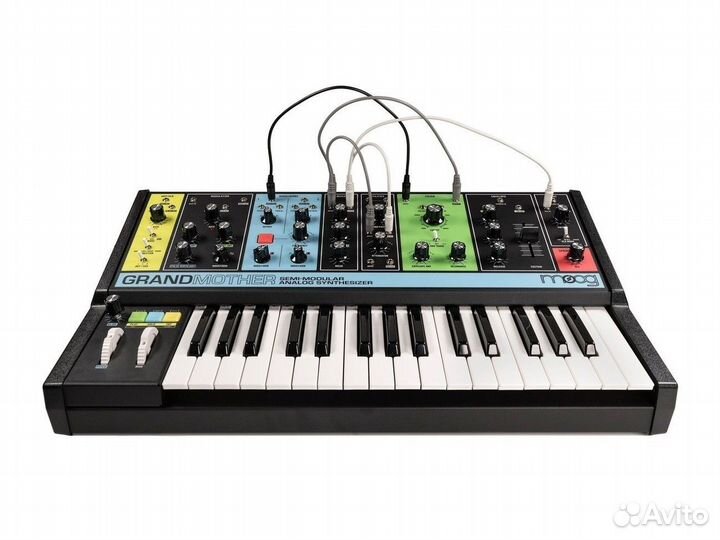 Moog Grandmother аналоговый синтезатор