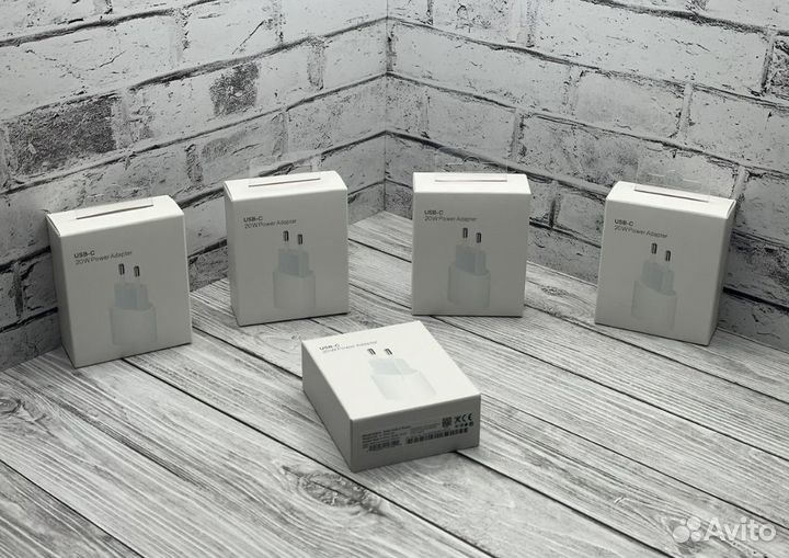 Адаптер Apple 20w