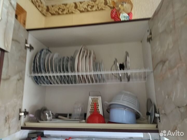 Шкафы подвесные и пенал для кухни 2.550т