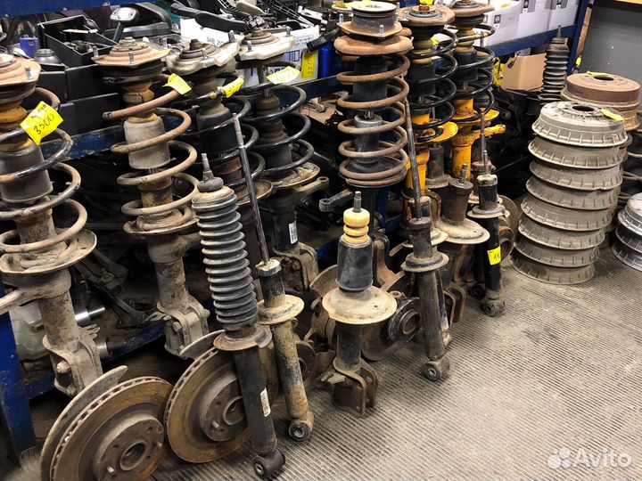 Передние стойки ваз 2114