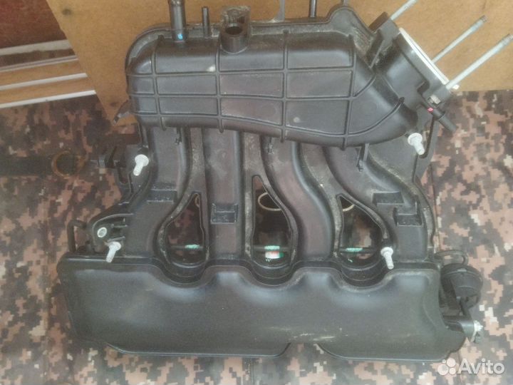 Впусногаколектор