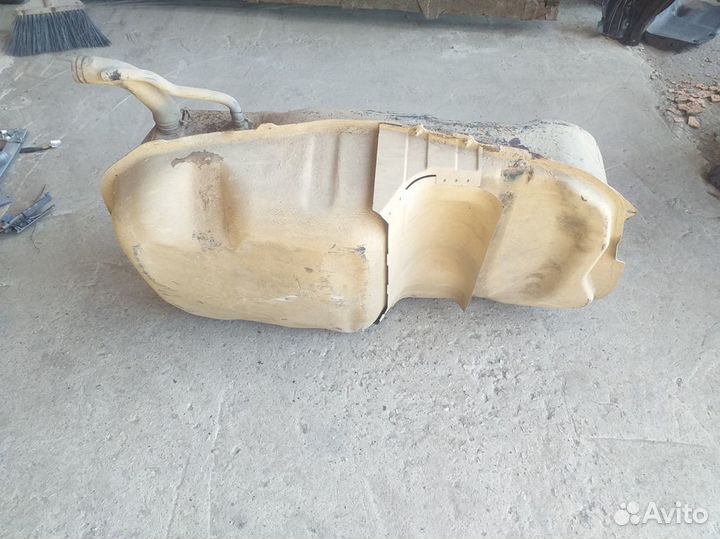 Бак топливный Mitsubishi Outlander Xl 2WD