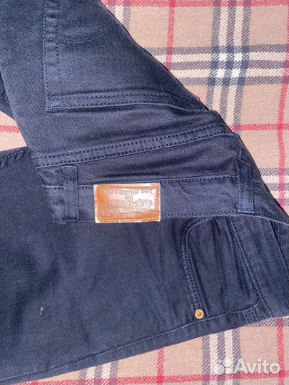 Джинсы женские levis
