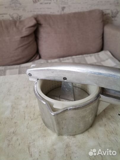 Соковыжималка давилка ручная. ССССР