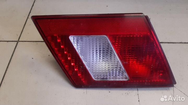 Фонарь внутренний левый LADA 2115