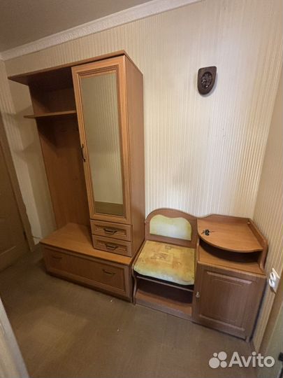 Шкаф для коридора