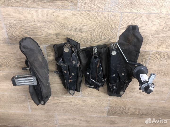 Домкрат для нивы