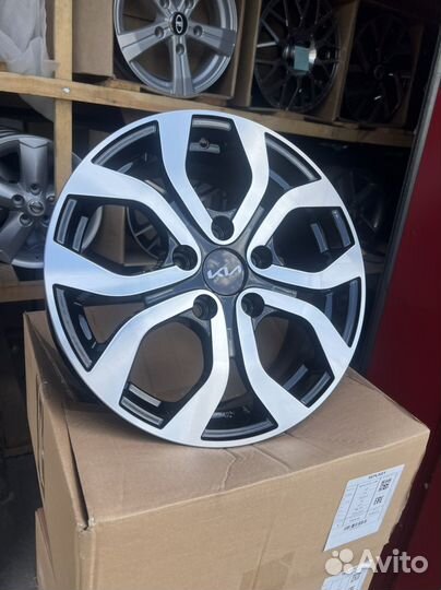 Диски Kia Black R16 5/114.3 Новые