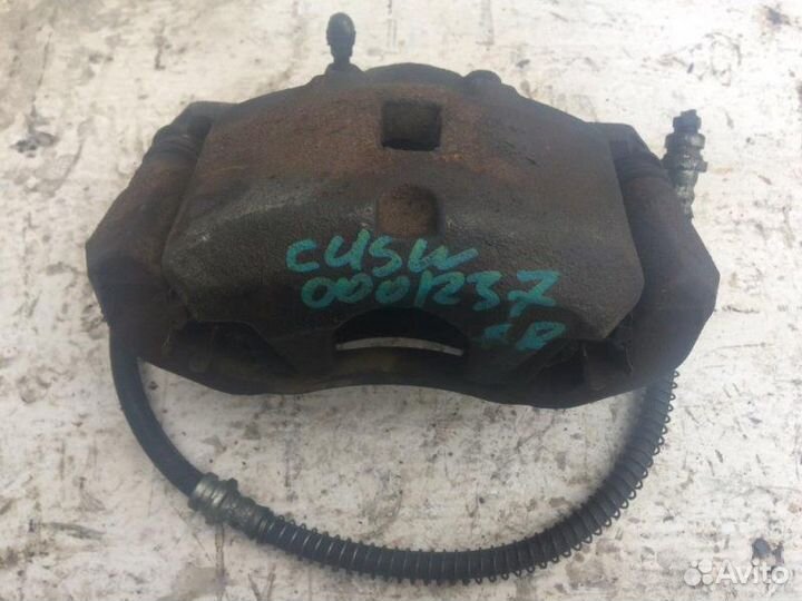 Суппорт тормозной передний правый Mitsubishi