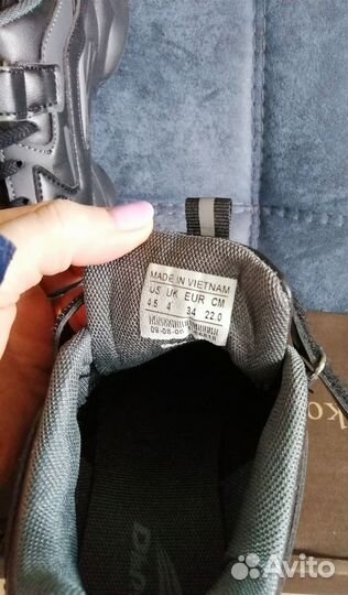 Кроссовки детские