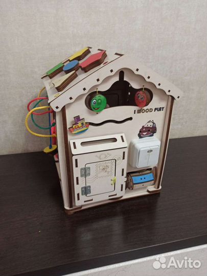 Бизиборд развивающая игрушка