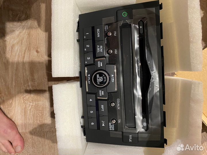 Штатная магнитола Honda CR-V 39100-SWA-G012-M1