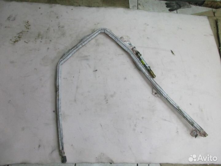 Шторка безопасности правая w207 coupe E-class 2