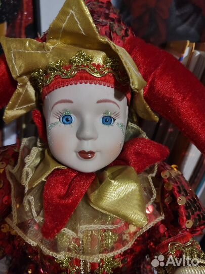 Кукла фарфоровая коллекционная