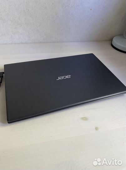 Acer extensa 15 ex215
