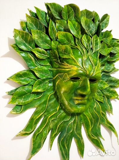 Маска-панно настенное