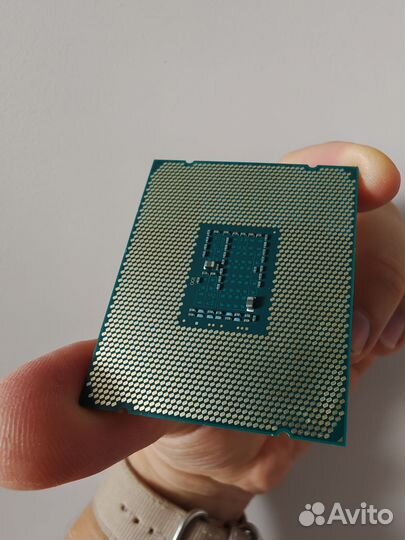 Процессор Intel Xeon e5-2680v3 (12 ядер/24 потока)