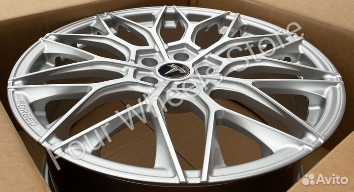 Кованые Диски на Tesla Model 3 R20 наличие