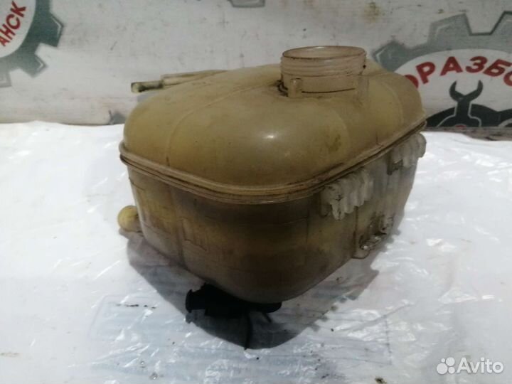 Расширительный бачок Opel Astra H