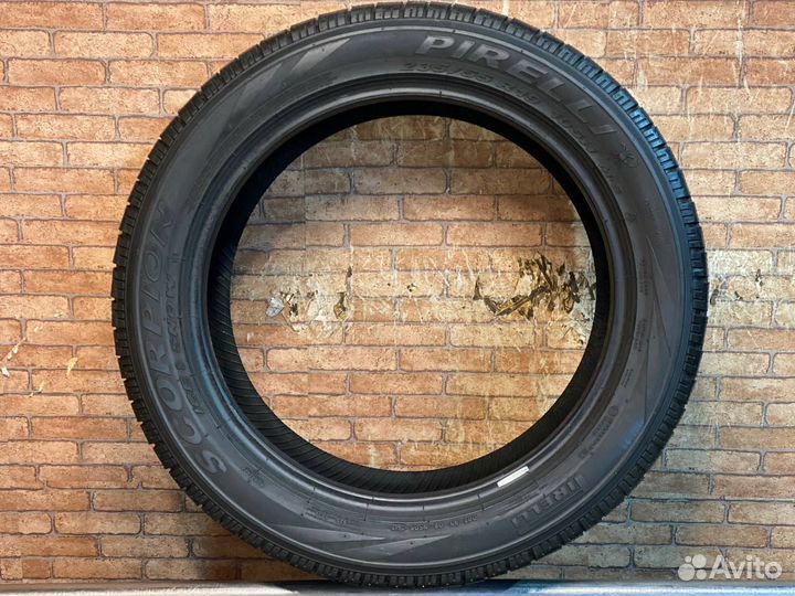 Pirelli Scorpion Ice&Snow 235/55 R19