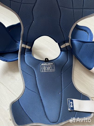 Нагрудник хоккейный Bauer sr