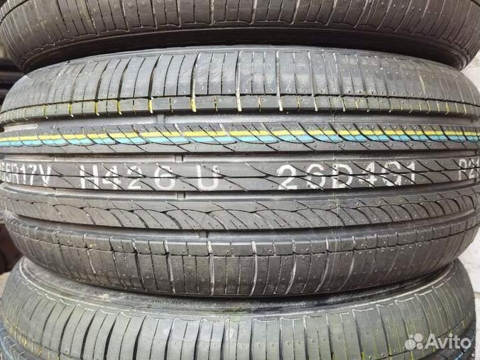 Hankook Optimo H426 215/55 R17 93V