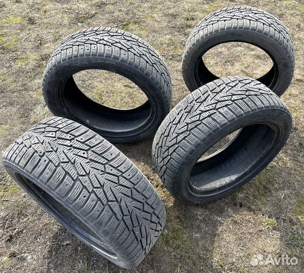Nokian Tyres Hakkapeliitta 7 215/50 R17