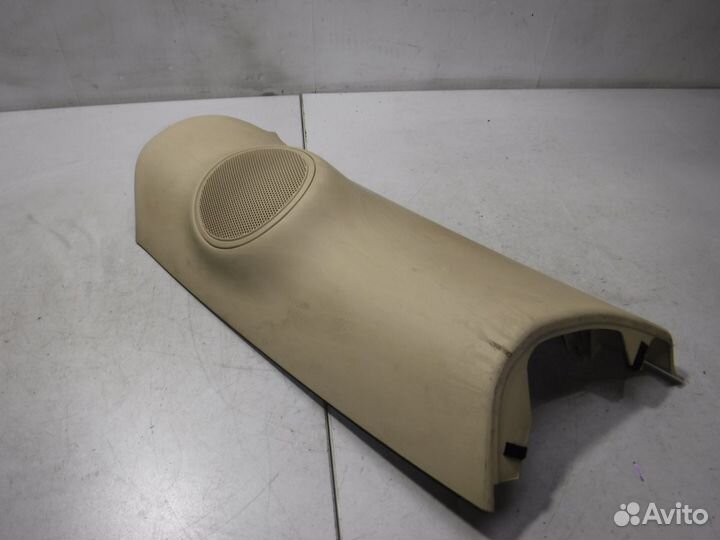 Обшивка стойки задней Range Rover Vogue