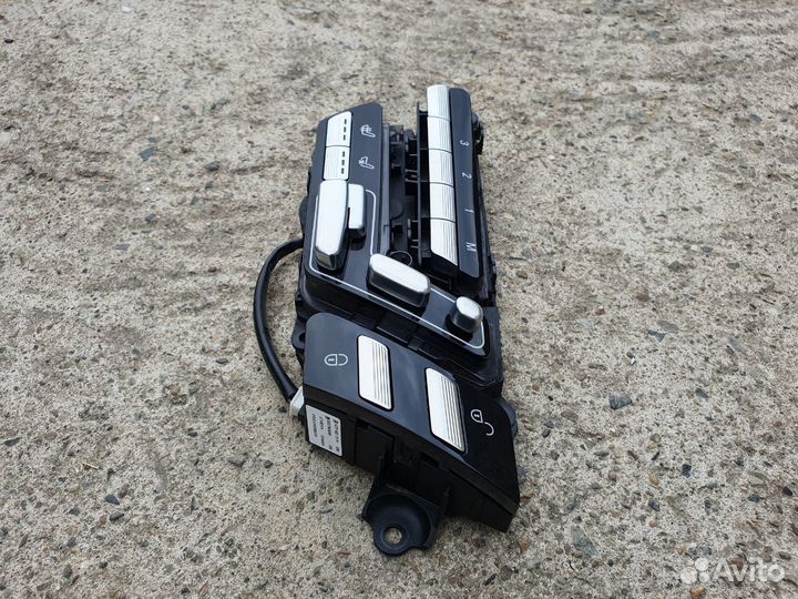 Блок управления сидением Mercedes W221 пер правый