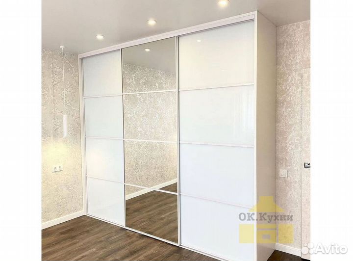 Шкаф купе. Бесплатная доставка