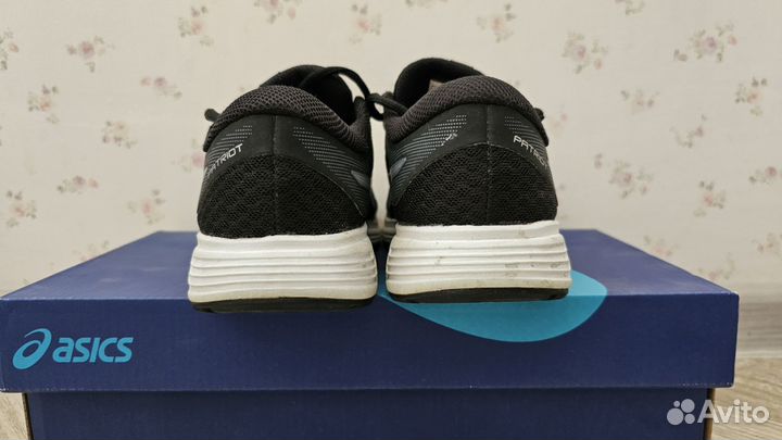 Кроссовки asics 33.5