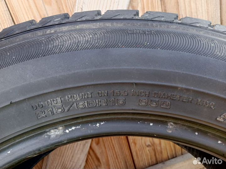 Goodyear Ice Navi Zea 215/60 R16