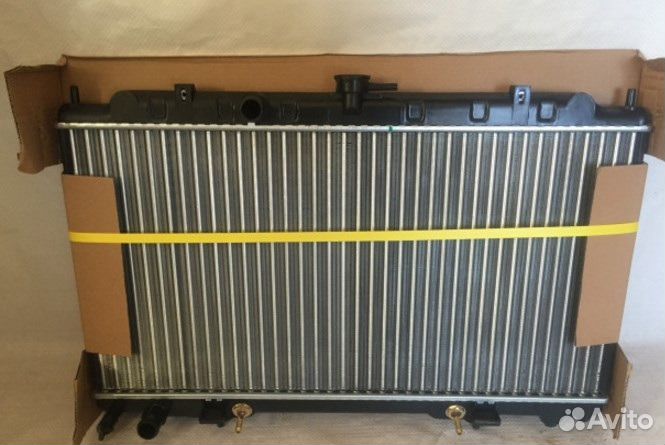 Радиатор охлаждения Nissan Almera N16