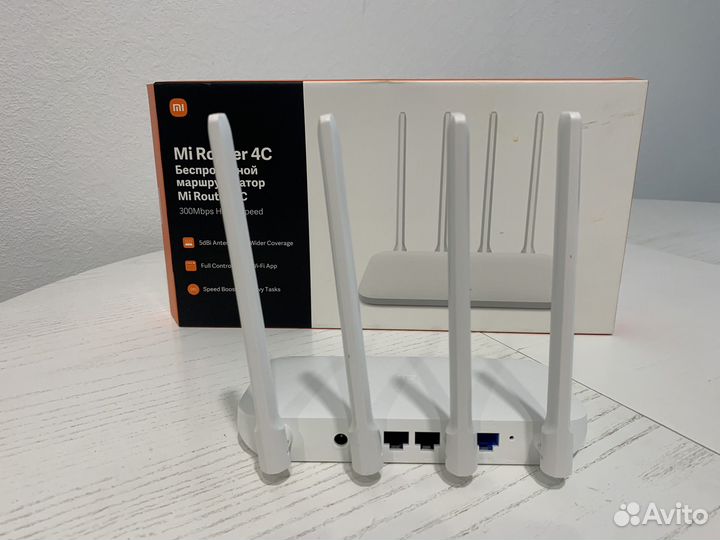 Wi-Fi роутер Xiaomi Mi Router 4C белый