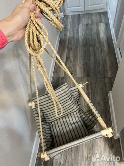 Детская качель подвесная