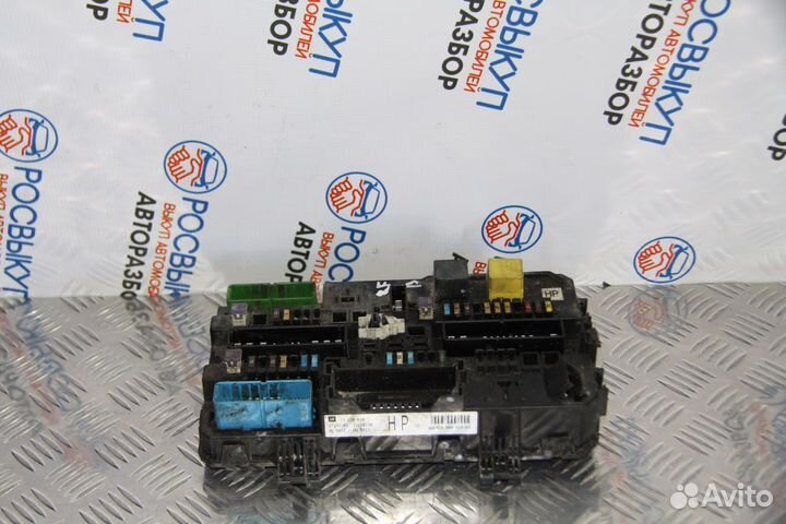 Блок предохранителей Opel Astra