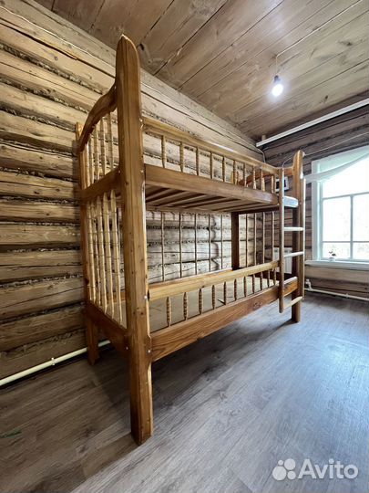 Двухъярусная кровать