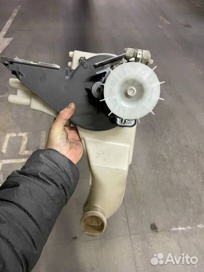 Сушка Miele WT945