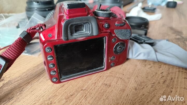 Nikon d3200 красный