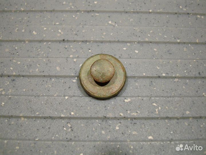 Пуговица клепка старинная