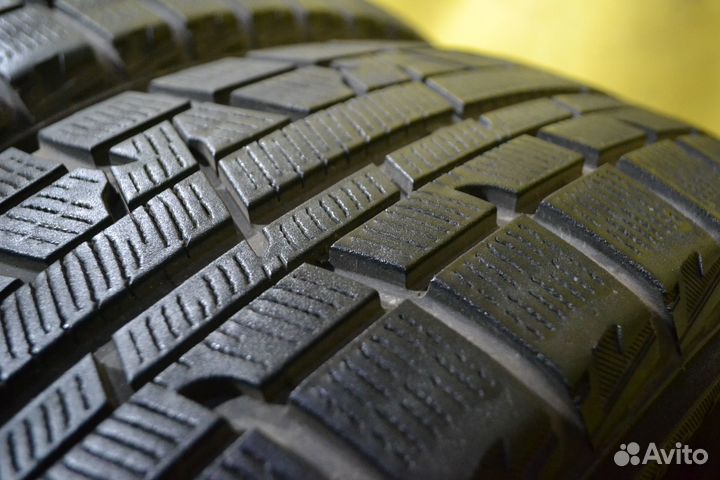 Yokohama Ice Guard IG50 205/60 R16