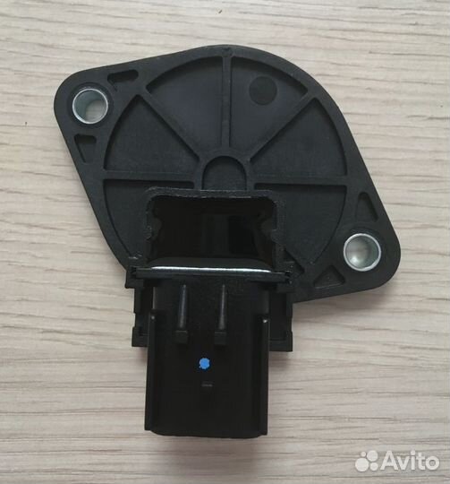 Датчик распредвала Крайслер 2,4 и Сайбер Волга