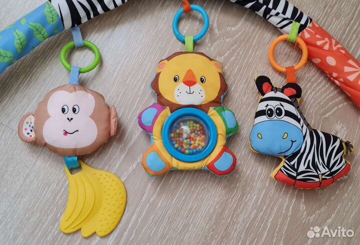 Мобиль на кроватку, коляску, развивающая игрушка