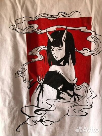 Принт на белой футболке своими руками