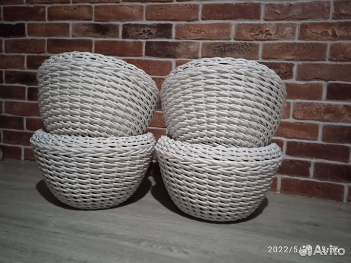 Кашпо из искусственного ротанга