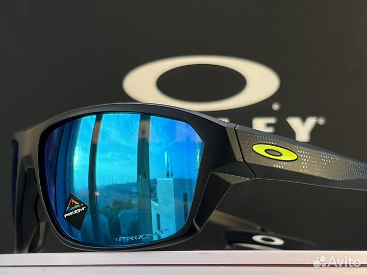 Солнцезащитные очки Oakley Split Shot Hi Res